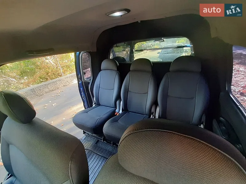 Hyundai H 200 1998 VIN KMJWVH7FPXU083914 фото оголошення 4 з 60