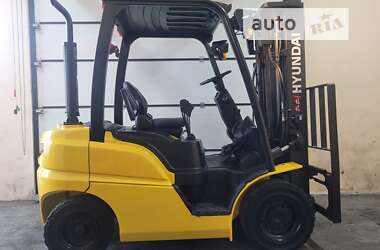 Вилочный погрузчик Hyundai HD 250 2015 в 