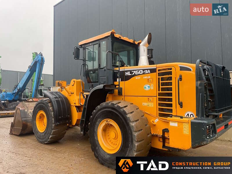 Фронтальный погрузчик Hyundai HL 770 2016 в Киеве