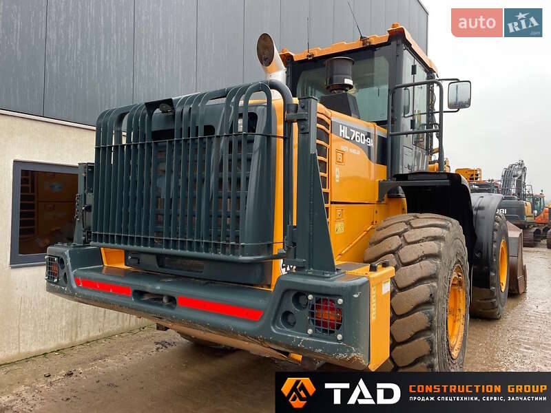 Фронтальный погрузчик Hyundai HL 770 2016 в Киеве