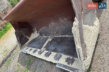 Фронтальный погрузчик Hyundai HL 770 2006 в 