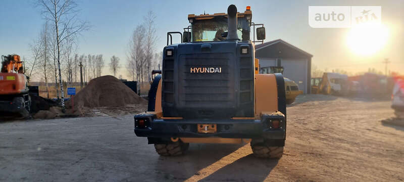 Фронтальный погрузчик Hyundai HL 2020 в Одессе