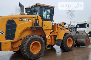 Фронтальный погрузчик Hyundai HL 2020 в 