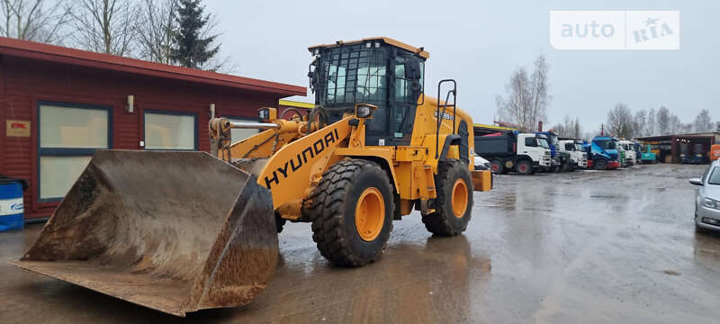 Фронтальный погрузчик Hyundai HL 2020 в Одессе