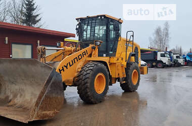 Фронтальный погрузчик Hyundai HL 2020 в 