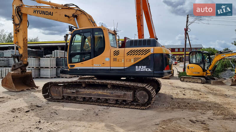 Гусеничный экскаватор Hyundai HX 2016 в Одессе