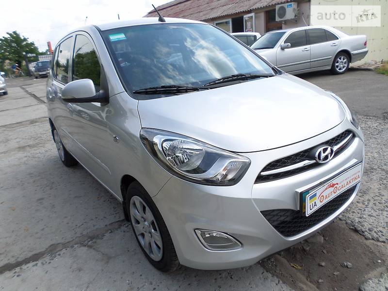 Хетчбек Hyundai i10 2011 в Миколаєві