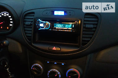 Хэтчбек Hyundai i10 2012 в Киеве