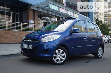 Хэтчбек Hyundai i10 2012 в Киеве