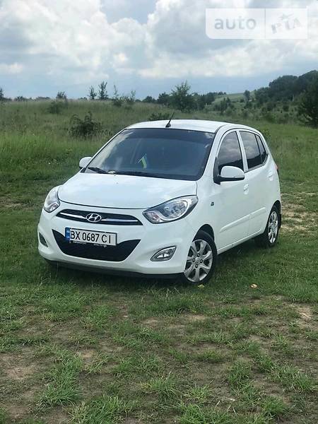 Хэтчбек Hyundai i10 2012 в Хмельницком