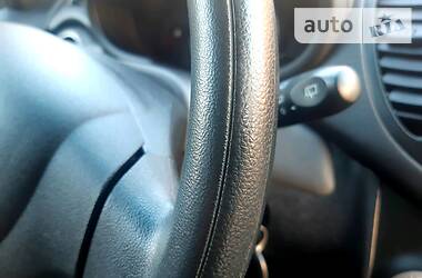 Хетчбек Hyundai i10 2012 в 