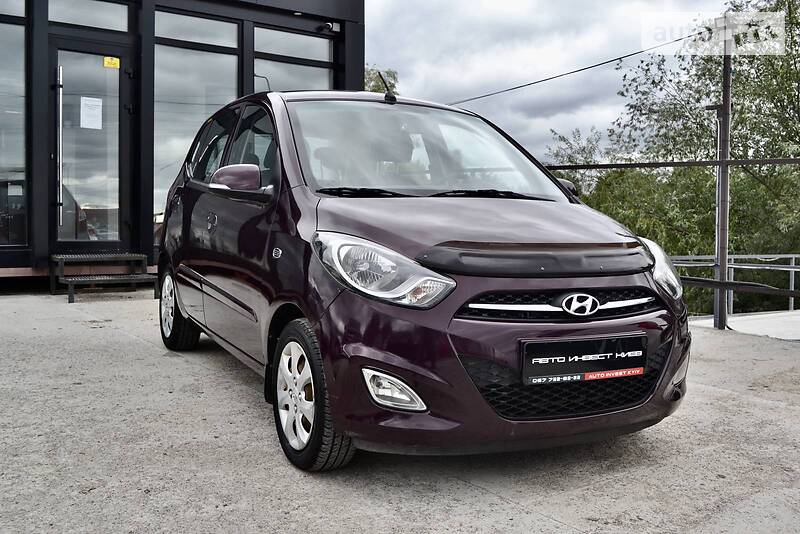 Хэтчбек Hyundai i10 2011 в Киеве