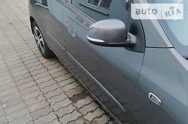 Хэтчбек Hyundai i10 2012 в Запорожье