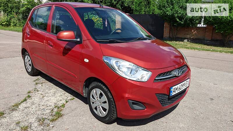 Хетчбек Hyundai i10 2011 в Житомирі