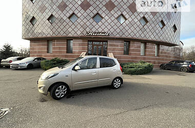 Хетчбек Hyundai i10 2012 в Одесі