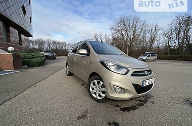 Хетчбек Hyundai i10 2012 в Одесі