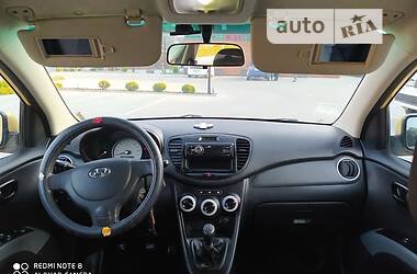 Хэтчбек Hyundai i10 2009 в Виннице