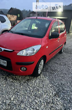 Хэтчбек Hyundai i10 2010 в Рахове