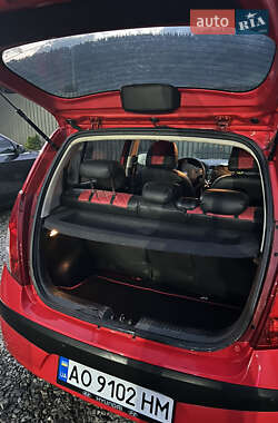 Хэтчбек Hyundai i10 2010 в Рахове