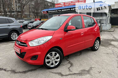 Хэтчбек Hyundai i10 2012 в Харькове