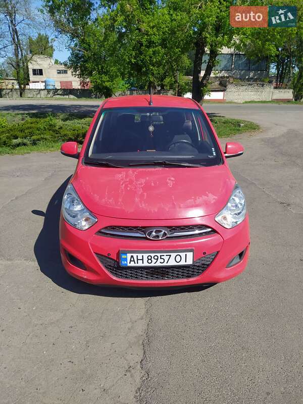 Хэтчбек Hyundai i10 2013 в Покровске