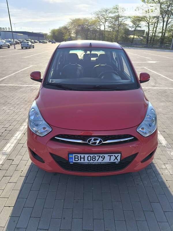Хэтчбек Hyundai i10 2013 в Одессе