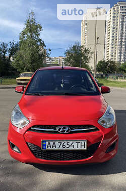 Хэтчбек Hyundai i10 2013 в Киеве