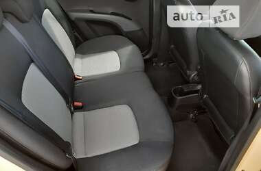 Хэтчбек Hyundai i10 2009 в Одессе