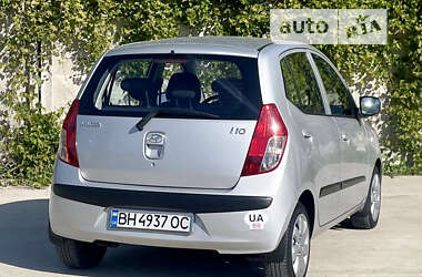 Хэтчбек Hyundai i10 2008 в Одессе