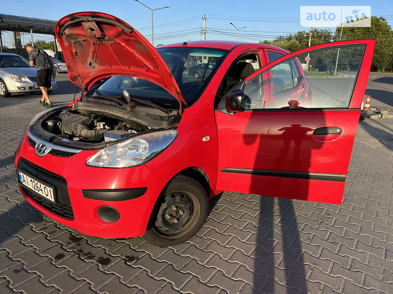 Хетчбек Hyundai i10 2009 в Києві