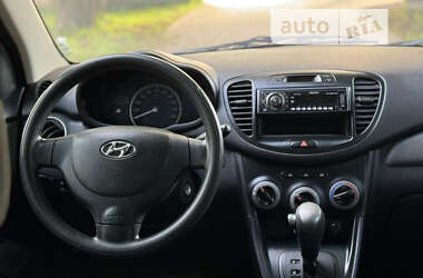 Хетчбек Hyundai i10 2012 в Рівному