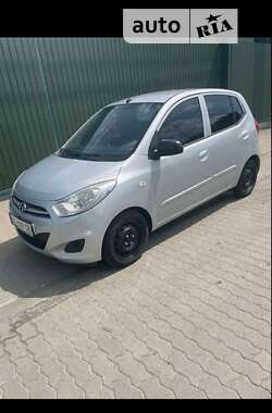 Хэтчбек Hyundai i10 2012 в Львове