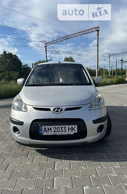 Хэтчбек Hyundai i10 2008 в Звягеле