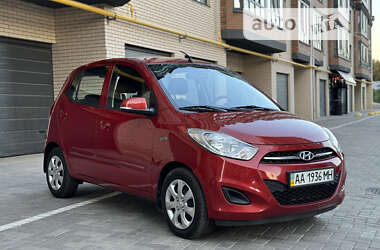 Хэтчбек Hyundai i10 2012 в Житомире