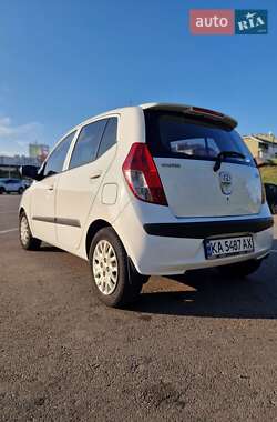 Хэтчбек Hyundai i10 2008 в Киеве