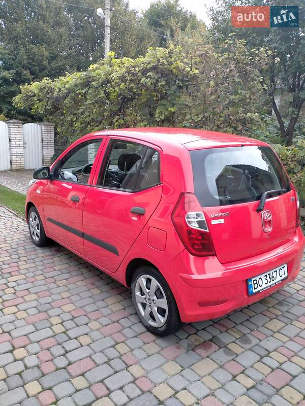 Хэтчбек Hyundai i10 2012 в Тернополе