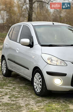 Хэтчбек Hyundai i10 2008 в Киеве