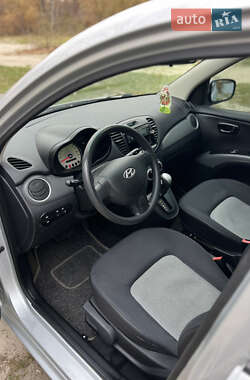 Хэтчбек Hyundai i10 2008 в Киеве