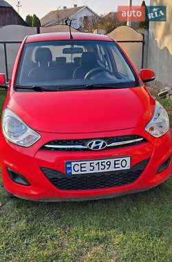 Хетчбек Hyundai i10 2013 в Чернівцях