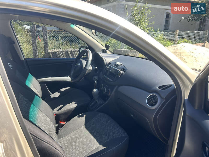 Хэтчбек Hyundai i10 2013 в Тернополе