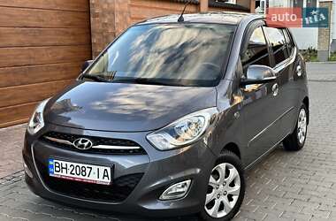 Хэтчбек Hyundai i10 2011 в Одессе