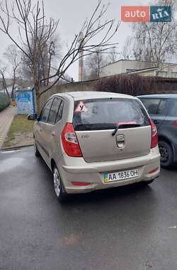 Хетчбек Hyundai i10 2013 в Чернігові