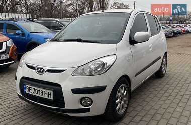 Хэтчбек Hyundai i10 2010 в Николаеве