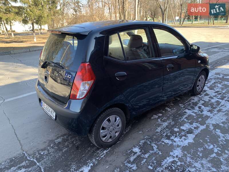 Хэтчбек Hyundai i10 2008 в Виннице