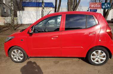 Хэтчбек Hyundai i10 2012 в Днепре