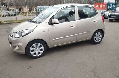 Хетчбек Hyundai i10 2012 в Одесі