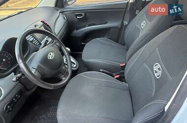 Хетчбек Hyundai i10 2013 в 