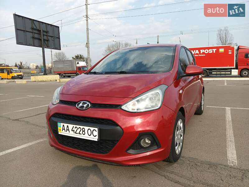 Хэтчбек Hyundai i10 2014 в Киеве