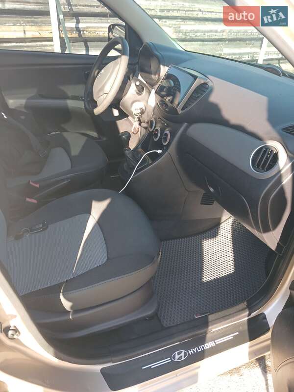 Хэтчбек Hyundai i10 2009 в Гостомеле фото 9 Хэтчбек Hyundai i10 2009 в Гостомеле