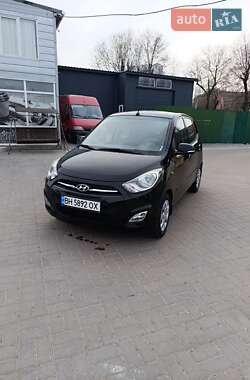 Хэтчбек Hyundai i10 2013 в 
